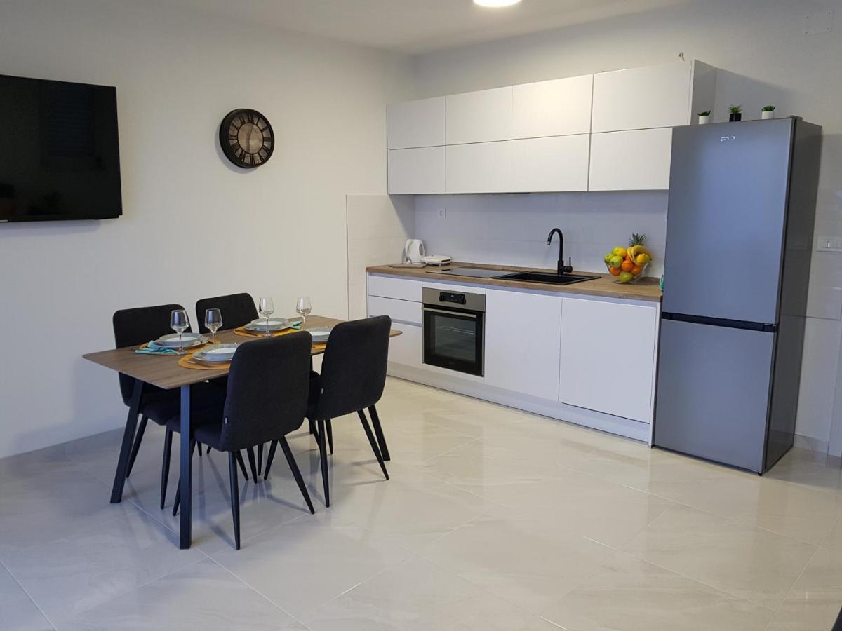 La Vista Apartments Mimice Eksteriør billede