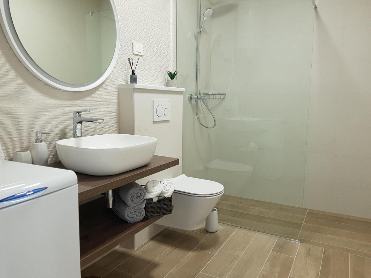 La Vista Apartments Mimice Eksteriør billede